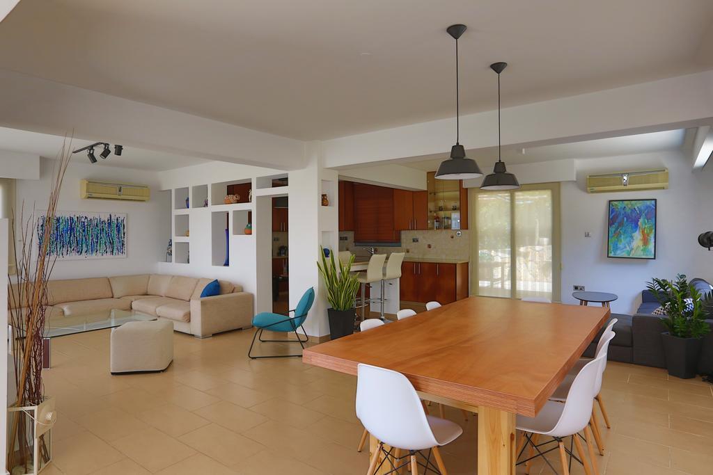 Villa Infinite Blu Paphos Buitenkant foto