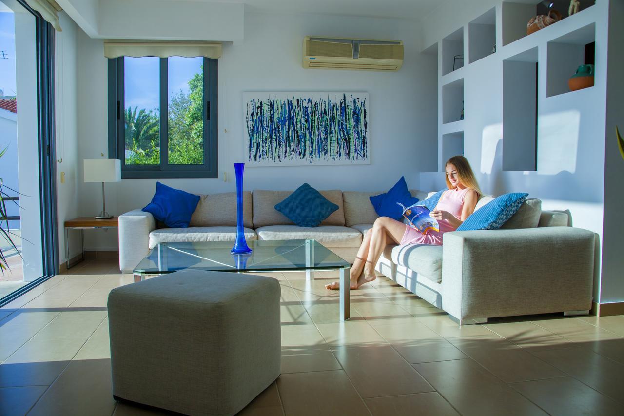 Villa Infinite Blu Paphos Buitenkant foto