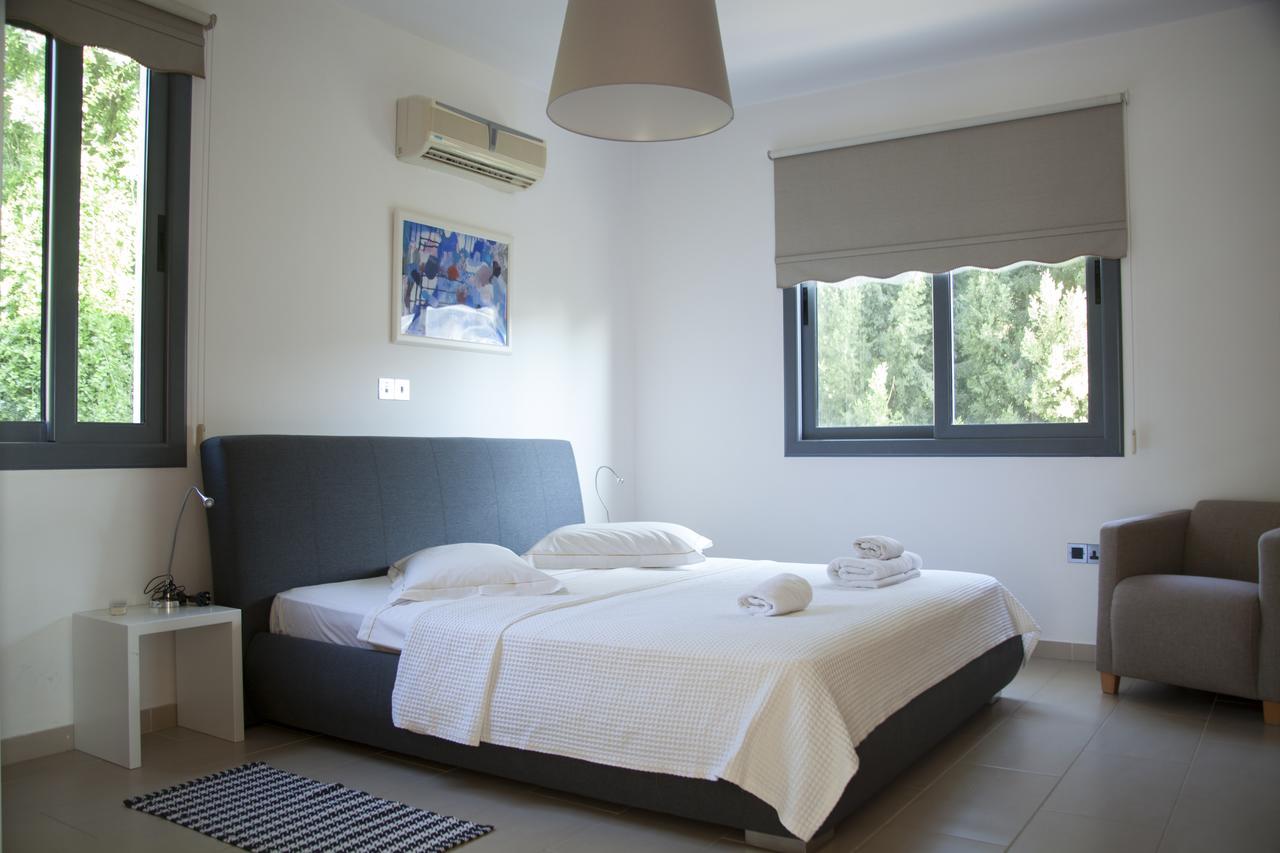 Villa Infinite Blu Paphos Buitenkant foto